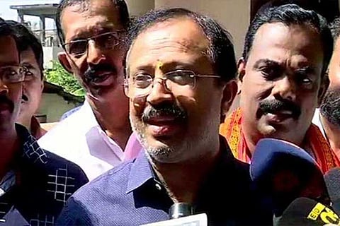 v muruleedharan