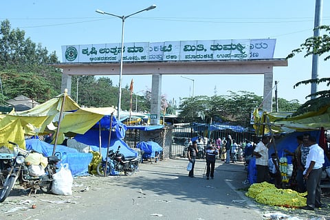 01Tmk_Market_Bundh