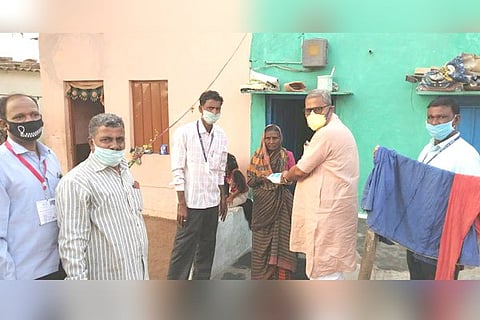 03042020 Kustagi Free Milk Distribute