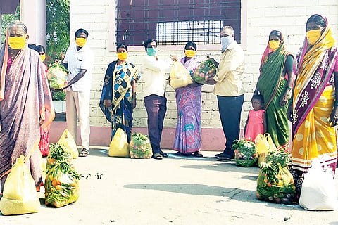230420 Maski Mochi Family Money ration issue