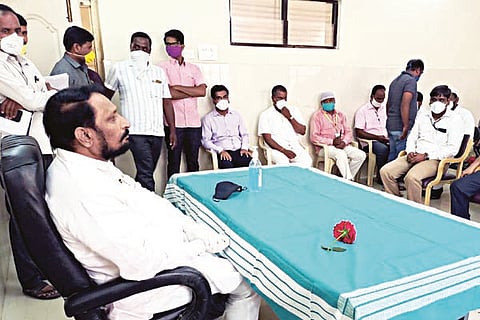 25ATHANI_APARAJ_02 B-Web