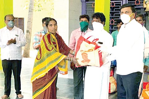 280420 Kotturu Bheemanayak Food Kit Isue