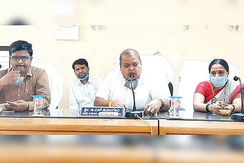 280420 Lingasuguru DS Hulageri Officer Meeting