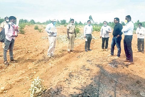 300420 Battanahalli Government land Occupied