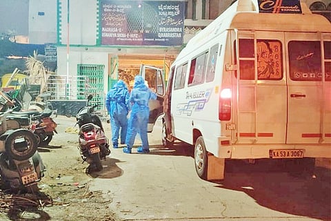 Ambulance 30 apl 20