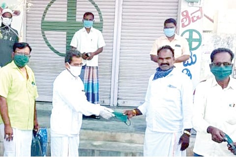 Manvi Muslim Leaders Mask issue