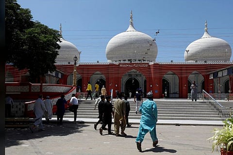 Namaz in pak