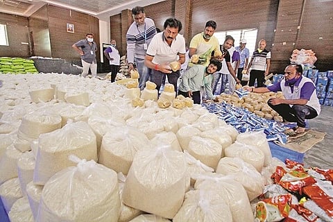 free_Ration_for_Needy_@_Sheshadripuram 6 APR 20