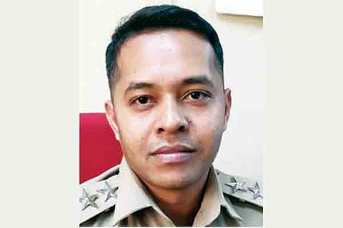 10bkl1_goutham k