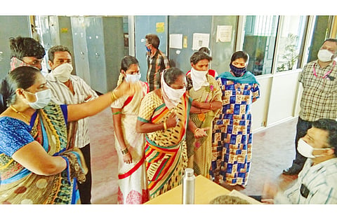 13-vij-1b-purasabege mahileyarindha nirigagi beti