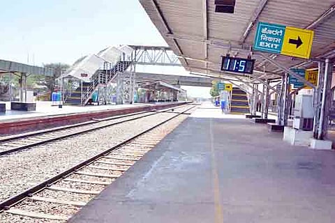 16-hvr-03