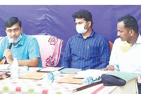 DAVANAGERE , Harapanahalli, Kovid-19, Precautions, Progress Check, meet,