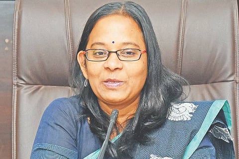 DC VINOD PRIYA (1)