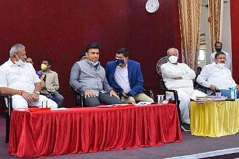Davanagere DC OFFICE MEETING2