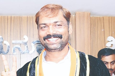 Davanagere Davangere, clothes, social media, Malpractice,