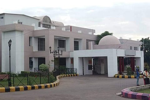 Lok bandhu hospital