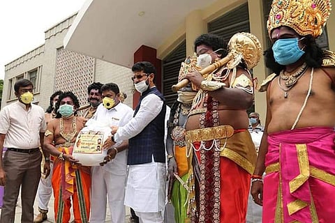 c t ravi