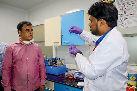 dcm-covid lab 1