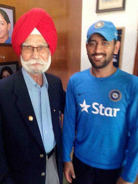 dhoni with balbir