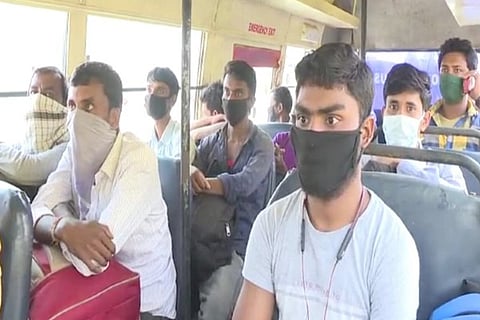 gadag-minibus