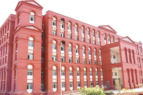 h28-Court