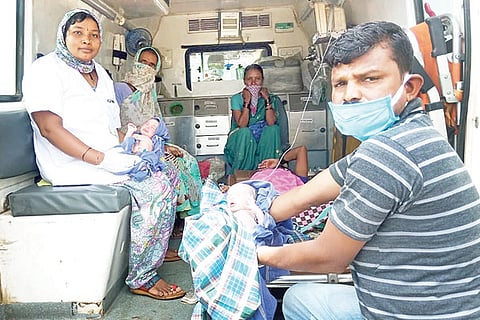 060620 Kotturu Ambulance Twins Birth