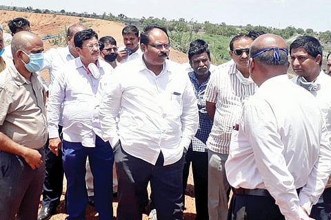 10 GAJENDRAGAD 1 A
