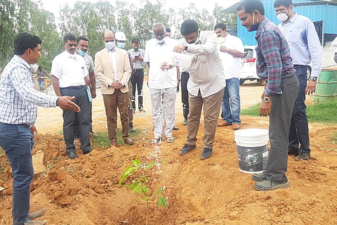 17 dpt 4 ramkiky factoriyalli gidavannu neduttiruvudu.