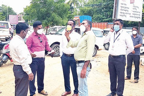 Hadagali Corona Positive Life line Hospital Visit