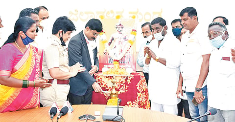 27_06_Mdy_Kempegowda Jayanthi 01