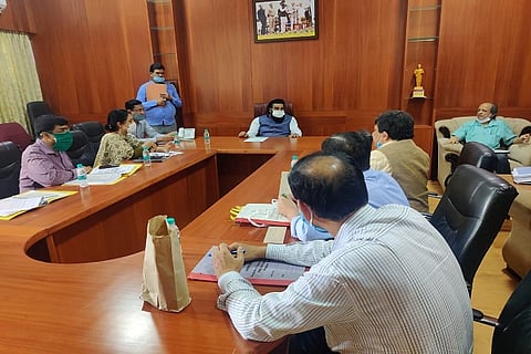 Dr Kaje met Health Minister Sriramulu