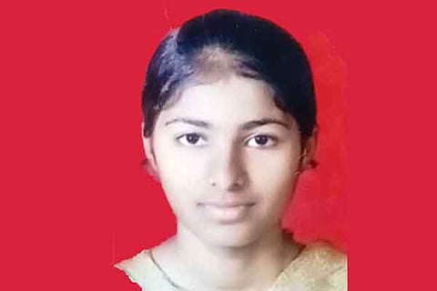 H21 Missing Minaz begam