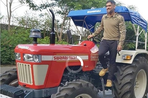 dhoni new_web