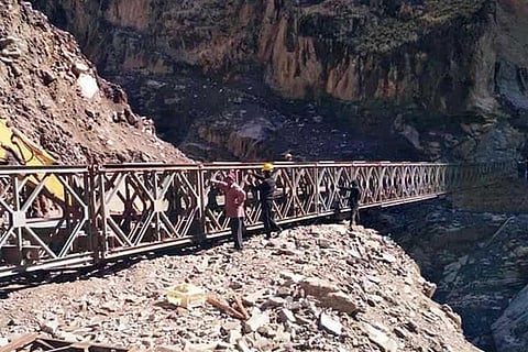 galawan river bridge