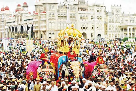 ರ್ಎಸತಿವೆ