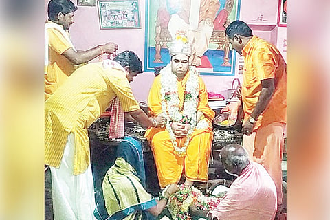 05072020 Lingasuguru Gurupurnime Padapooje