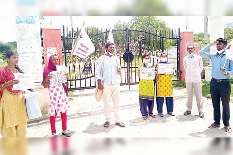 SFI Protest aganist Online Education