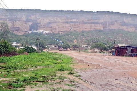 1 GAJENDRAGAD 1