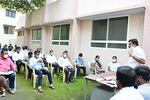 10Tmk_Gowrishankar_Meeting