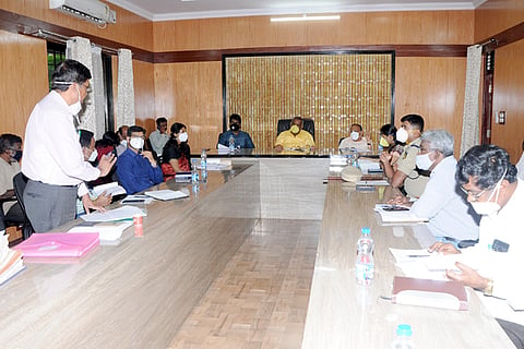 14 MDG 02 JCM photo