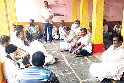 140720 Hanumasagara Villagers Meeting for Lockdown
