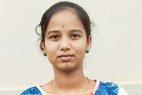 270720 G Chitra PUC Fail Student Pass in Distinction