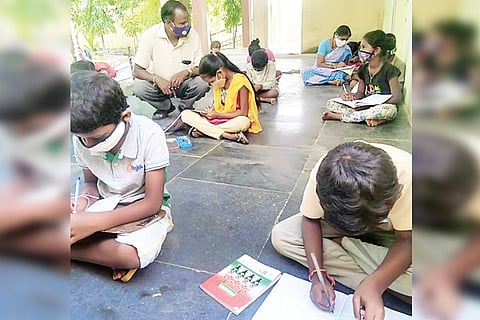 310720 Kampli Vathara School