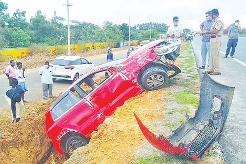 DVG CAR JULY 12