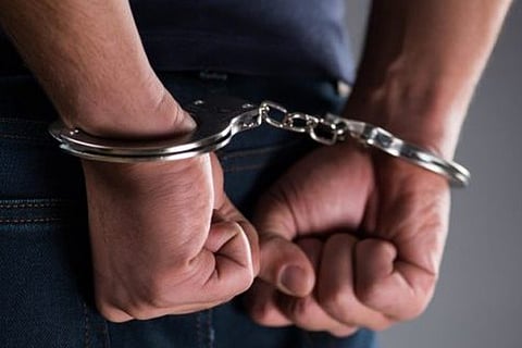 arrest img