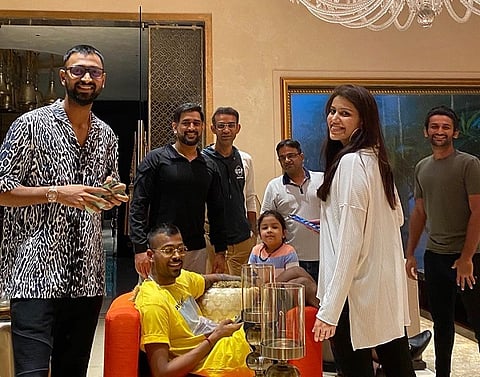 dhoni and pandya for web