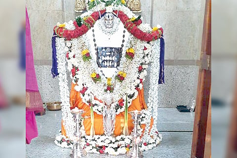 060820 Kukanuru Raghavendra Swami God