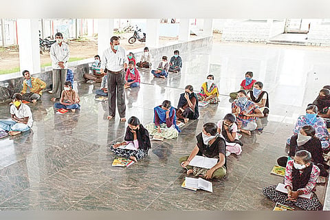 07082020 Kustagi Vatara School