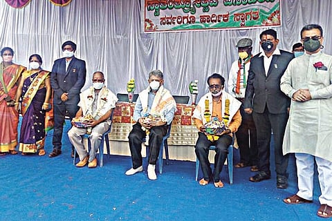 15-Athani-01-Web