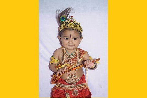 ANOOP VINAY,PARENT-VINAY V K,DIVYA,BELLARY